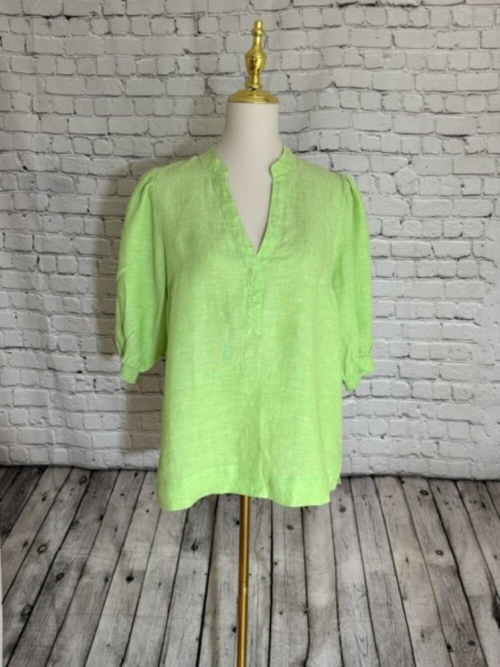 Lilly Pulitzer Maleigh Linen Top Jade Lime Elbow Sleeve NWT Size 8